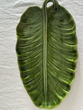 Neuwirth Portugal Green Banana Leaf Serving Tray or Platter Size 12’ by 7’